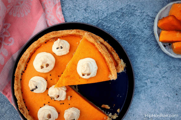 Pumpkin Pie with Meringue Ghosts