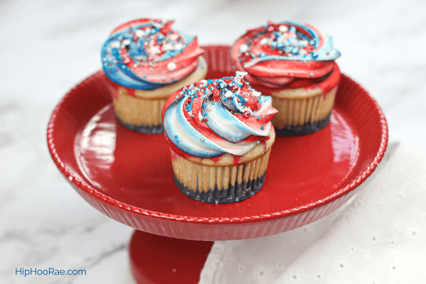 Red White and Blue Patriotic Cupcakes