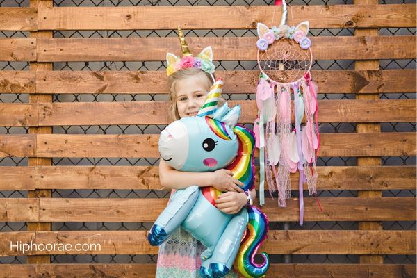 Girls with Unicorn Toys for Girls Balloon Unicorn, Unicorn head band and Unicorn dream catcher