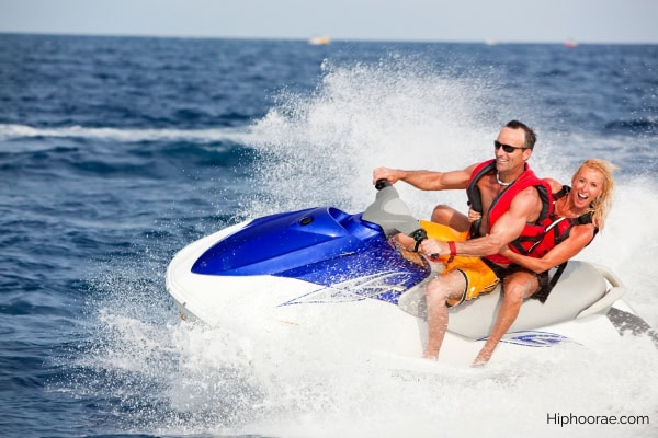 couple jet skiing