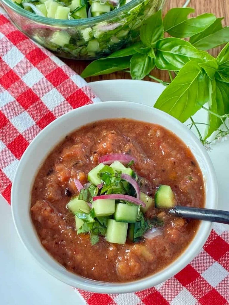 gazpacho andaluz soup
