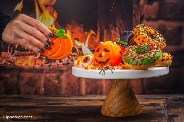various halloween-themed desserts